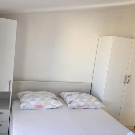 Villa Agneza Baška Voda Exteriör bild